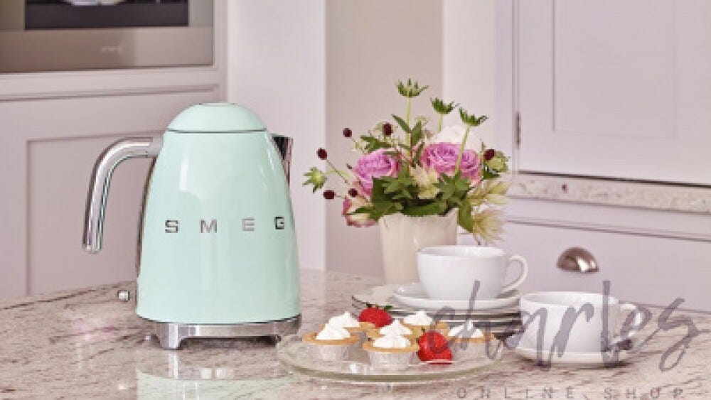 Smeg Selection KLF03PGEU 50's Style Bollitore elettrico Standard - verde pastello Lucido
