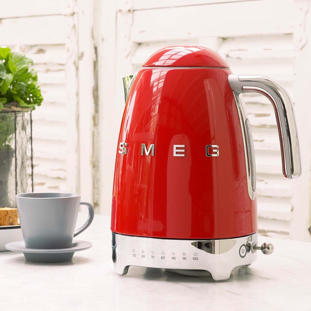 Smeg Selection KLF04RDEU 50's Style Bollitore elettrico a temperatura variabile - rosso Lucido