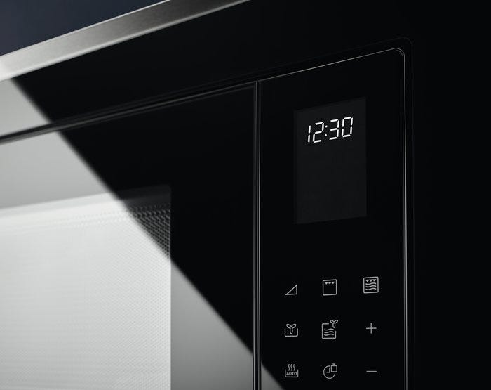 Electrolux LMS4253TMK Forno microonde 25 l, Grill 1000 W, 900 W Microonde, nero