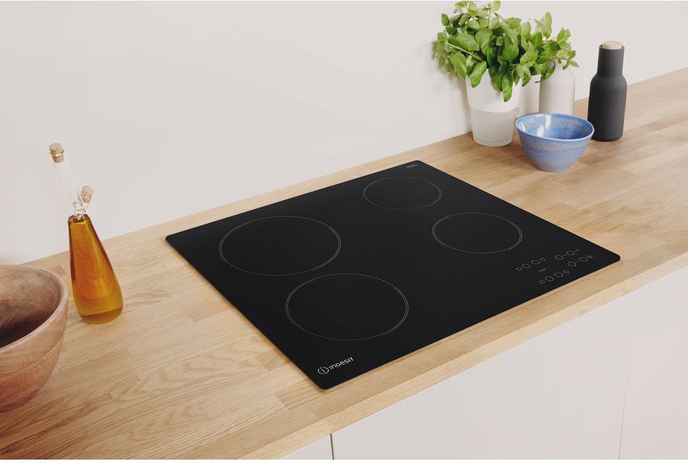 Indesit AAR 160 C Piano cottura elettrico cm. 58 - vetroceramica nero