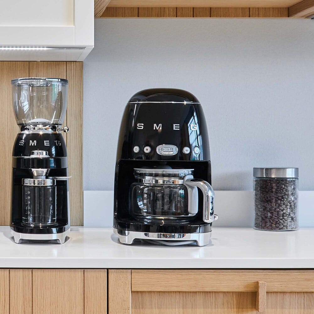 Smeg Selection DCF02BLEU 50's Style Macchina da Caffè Filtro - nero Lucido