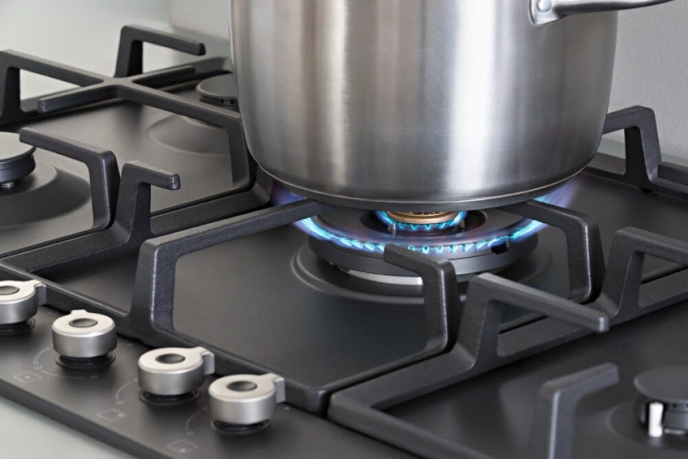 Bertazzoni P905CPRONE Professional Piano cottura a gas 90 cm, 5 fuochi, doppio bruciatore wok centrale 5 kW, nero opaco