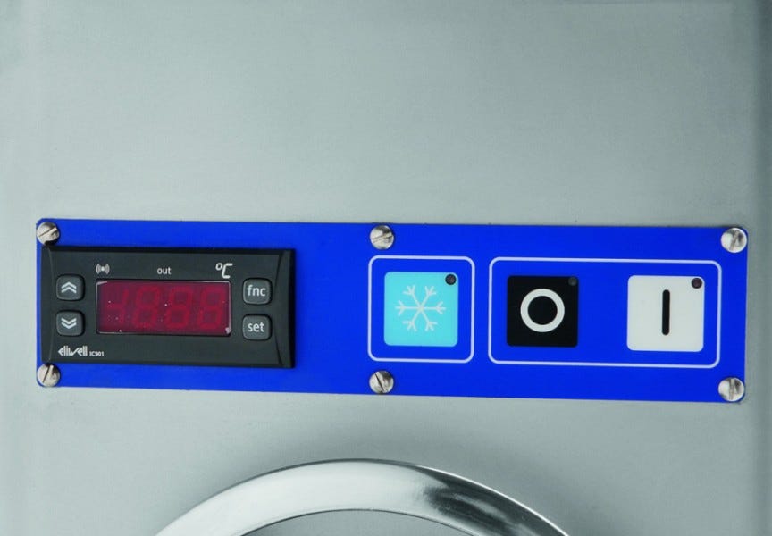 Fama FTR100MINV Refrigerato Tritacarne refrigerato monofase 230V, gruppo inox, tramoggia refrigerata, 280/300 kg/h