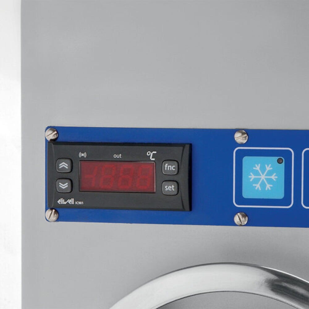 Fama FTR200MINV Refrigerato Tritacarne refrigerato monofase 230V, gruppo inox, tramoggia refrigerata, inversione di marcia di serie, 450 kg/h