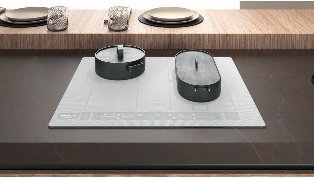 Hotpoint Ariston HB 8460B NE/W Piano cottura a induzione cm. 59 - vetroceramica bianco