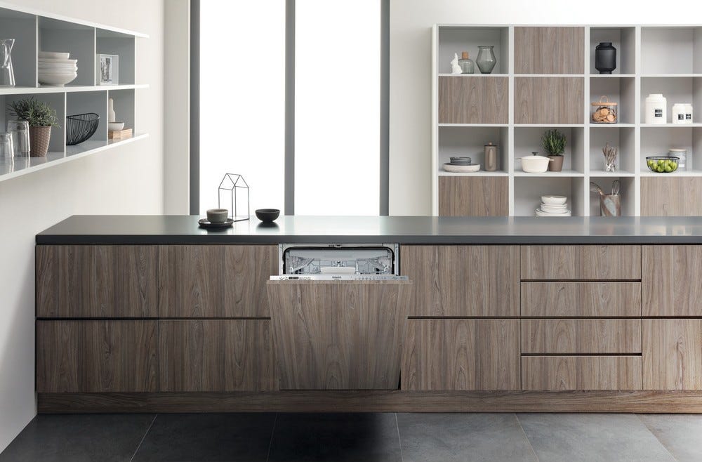 Hotpoint Ariston HI 5030 WEF Lavastoviglie integrata totale cm. 60 - 14 coperti