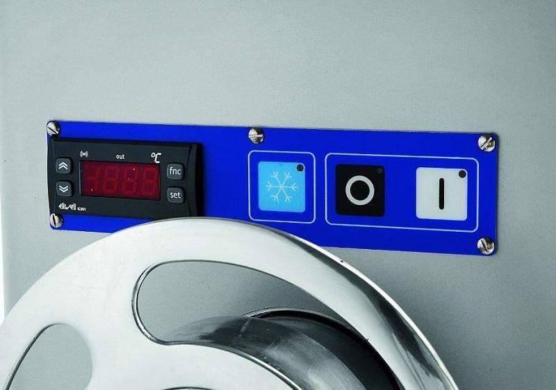 Fama FTR200SINV Refrigerato Tritacarne refrigerato trifase 230/400V, gruppo inox, tramoggia refrigerata, 450 kg/h