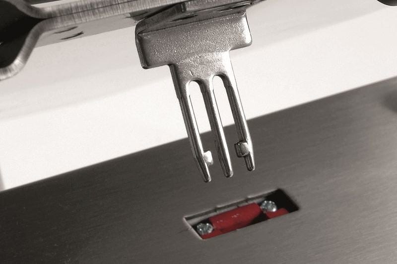 Fama FTI139RUT Unger Tritacarne professionale Monofase, 600 kg/h, gruppo Acciaio Inox Unger Totale, inversione di marcia FINV