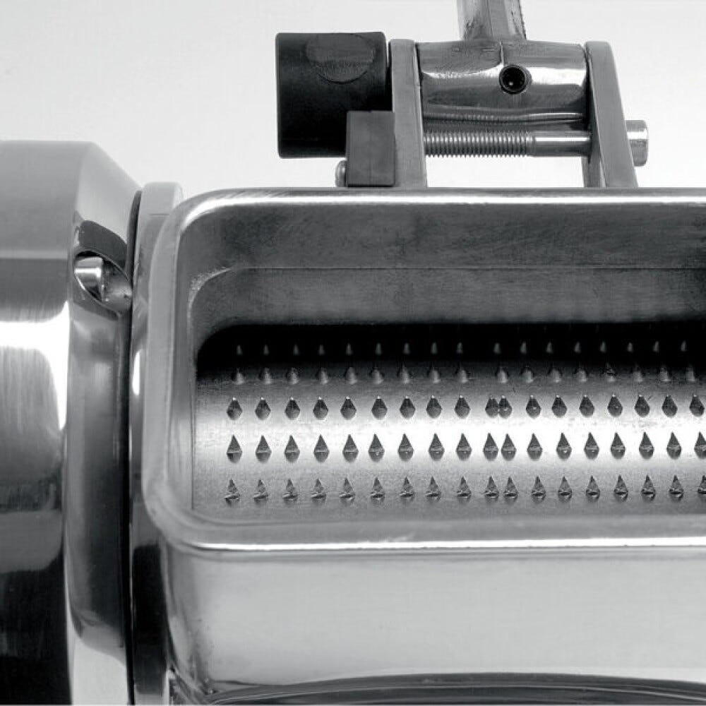 Fama FTGMI126 Tg Tritacarne Grattugia monofase 15/30 kg, gruppo macinazione in acciaio inox