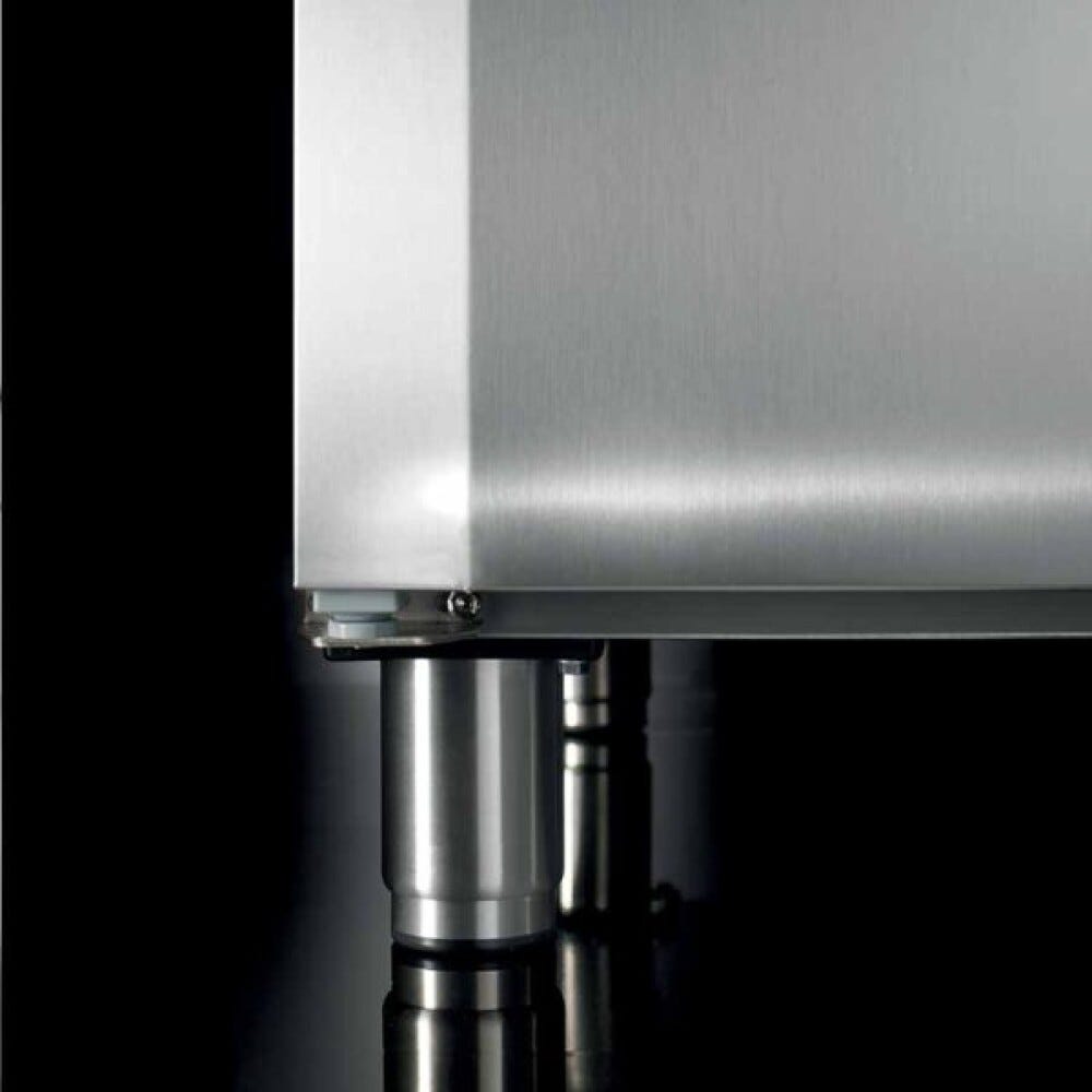 Fama FFR700TN Refrigerazione Armadio refrigerato ventilato 700 L, Acciaio inox, -2/+8°C, Gas R290, inox