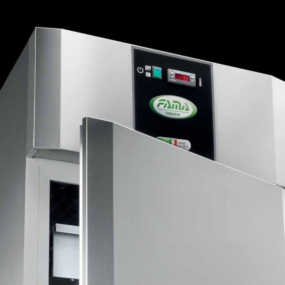 Fama FFR700TN Refrigerazione Armadio refrigerato ventilato 700 L, Acciaio inox, -2/+8°C, Gas R290, inox