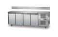 Fama FTRA4TN Refrigerazione Tavolo refrigerato ventilato 4 porte lt. 620 - con alzatina