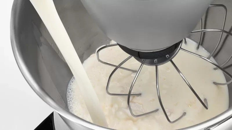 Bosch MUM5XW10 MUM5 Robot da cucina multifunzione - 3,9 lt - beige / bianco