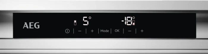 AEG SCE818F6TS Frigorifero con congelatore da incasso cm. 55 h. 177 - lt. 254
