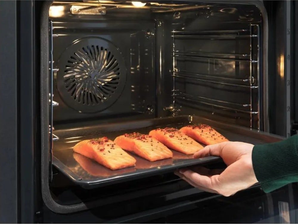 Electrolux EOB8S39WZ SteamBoost 800 Forno combinato a vapore cm. 60 - nero