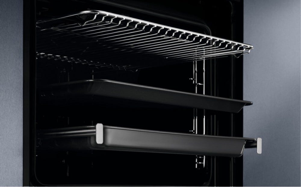Electrolux EOC8P39WZ SteamCrisp 700 Forno combinato a vapore cm. 60 - nero