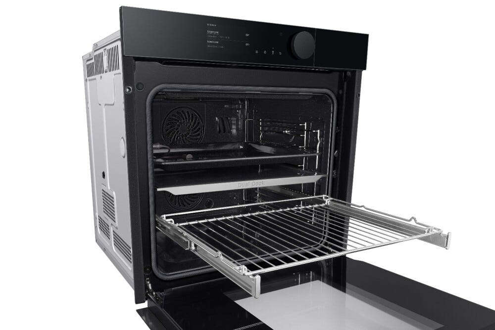 Samsung NV75T8979RK Infinite Line Forno incasso a vapore, Dual Cook, 75 litri, Wi-Fi, pulizia pirolitica, classe A+, nero lucido