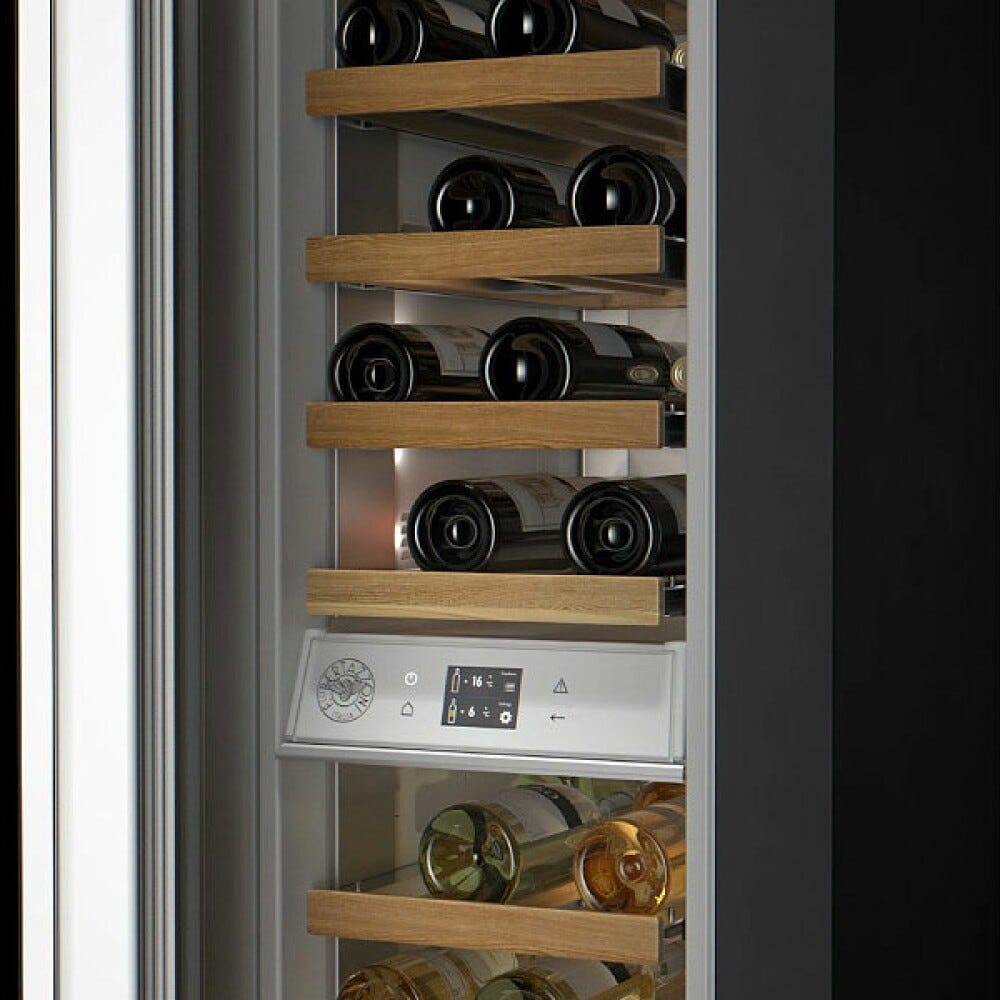 Bertazzoni WC455BRP2T Professional Cantina vini da incasso 45 cm, 52 bottiglie, doppia zona 4–18 °C, Touch & Scroll, apertura a destra, da pannellare (maniglie NON incluse)