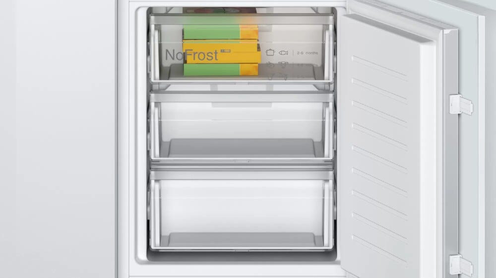 Bosch KIN86VSE0 4 Frigorifero combinato da incasso Bosch KIN86VSE0 Serie 4, 260 litri, NoFrost, VitaFresh XXL, classe E, h 177 cm