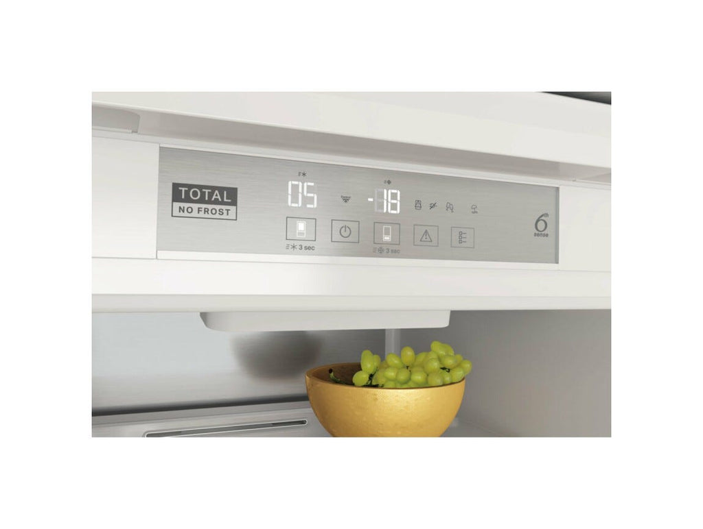 Whirlpool WHC20T593P Frigorifero con congelatore da incasso cm. 56 h. 194 - lt. 280