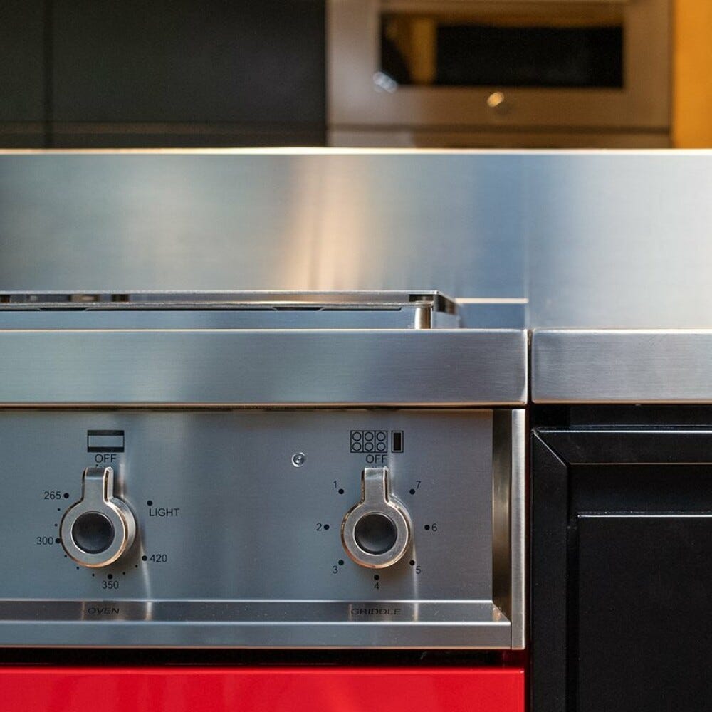 Bertazzoni PRO126G2EROT Professional Cucina da accosto 120 cm, 6 fuochi a gas, piastra teppan-yaki e doppi forni elettrici, rosso