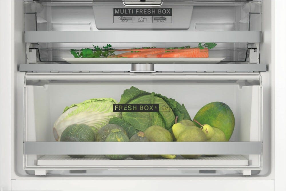 Whirlpool WHC20 T573 P Frigorifero con congelatore da incasso cm. 54 h. 194 - lt. 280 - bianco
