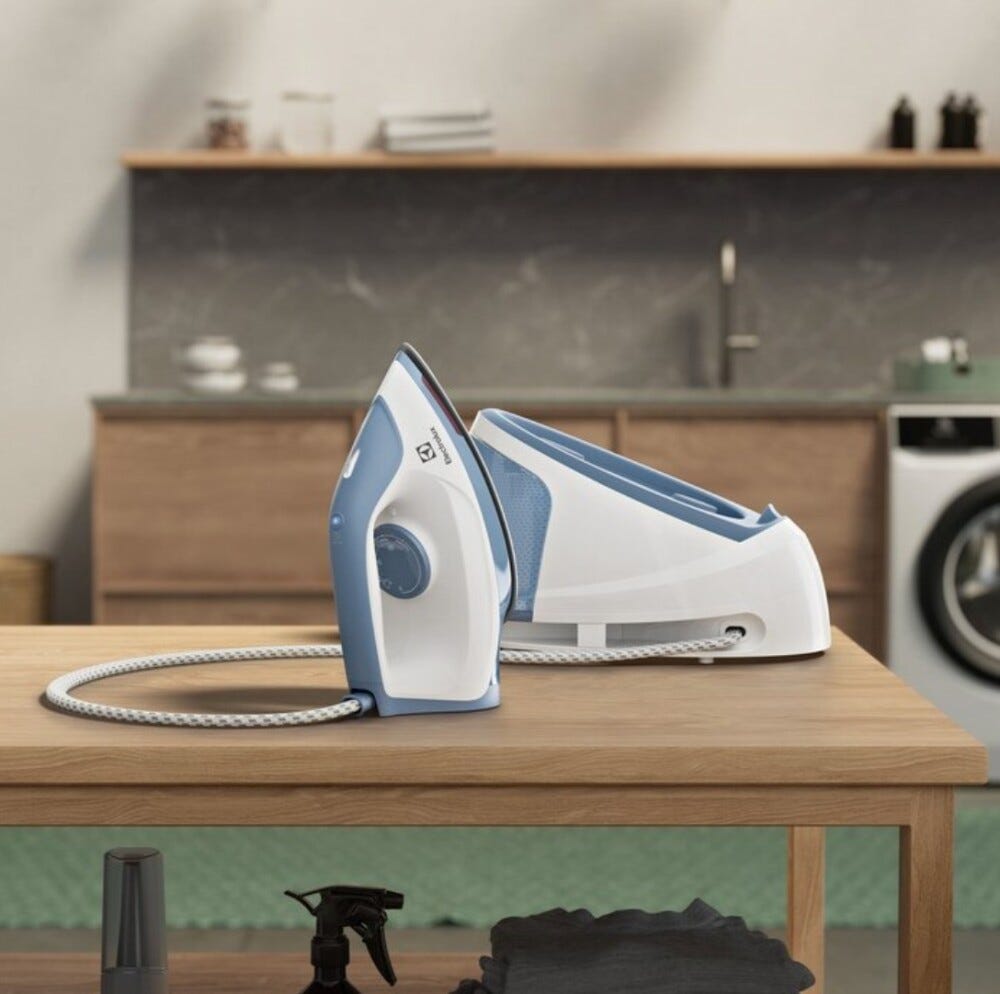 Electrolux E5ST1-2DB Care 500 Ferro da stiro con caldaia a vapore - bianco/blu