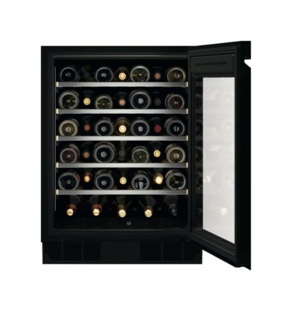 Electrolux EWUS040B8B 800 Cantina vino da incasso cm.60 h.82 - 40 bottiglie - nero