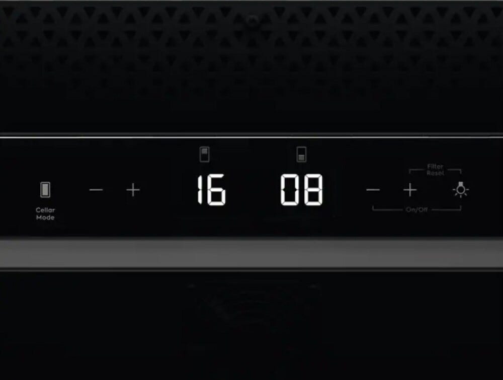 Electrolux EWUD040B8B 800 Cantina vino incasso cm. 60 - 40 bottiglie - nero