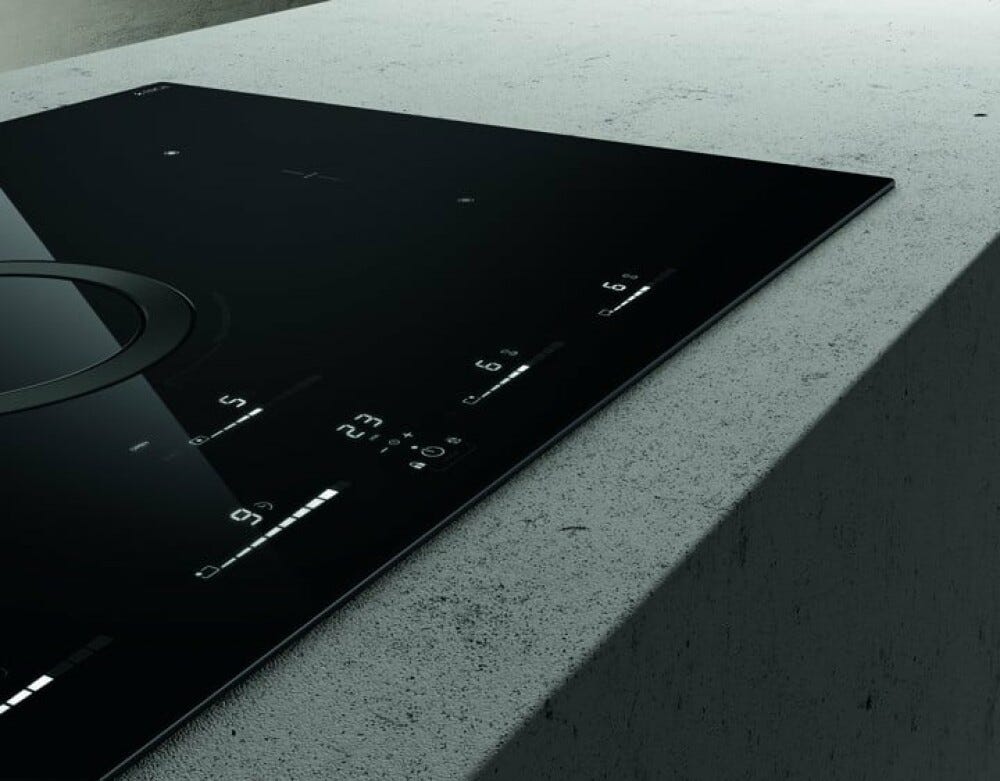 Elica NIKOLATESLA SWITCH GLOW BL/F/83 Piano cottura induzione con cappa filtrante integrata cm. 83 - vetro nero