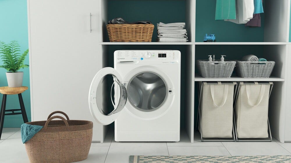 Indesit BWSA 7125X WV IT Lavatrice slim cm. 60 - profondità cm. 44 - capacità 7 kg - bianco
