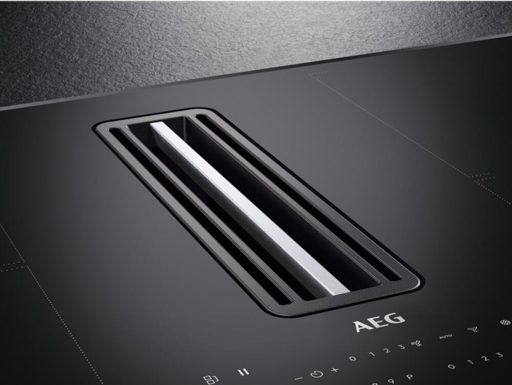 AEG CCE84751CB Piano cottura induzione cm. 83 con cappa integrata da 630 m3/h - Saphirmatt