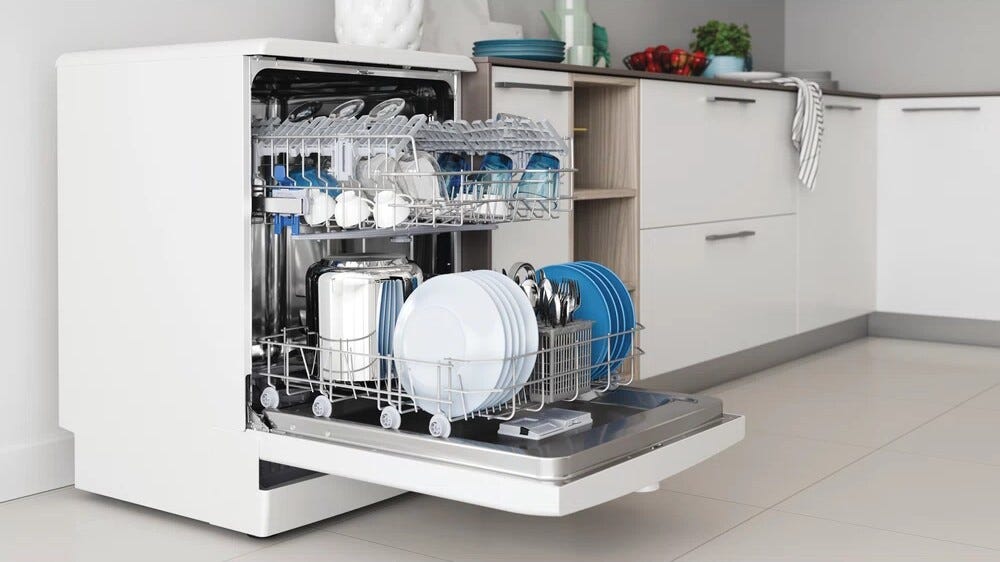 Indesit D2FHK26 Lavastoviglie a libera installazione cm. 60 - 14 coperti - bianco