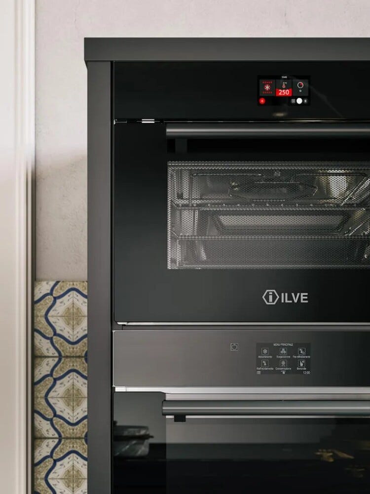 ILVE CSTARBK Professional Plus Colonna con forno combinato, abbattitore e confezionatrice sottovuoto - nero lucido