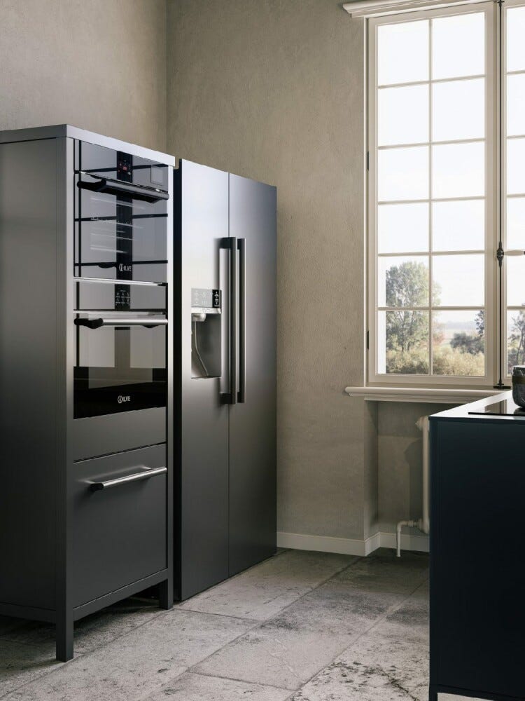 ILVE CSTARBK Professional Plus Colonna con forno combinato, abbattitore e confezionatrice sottovuoto - nero lucido