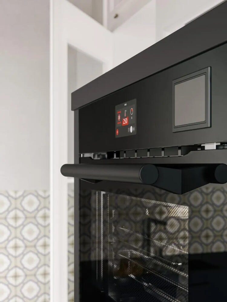 ILVE CSTARBK Professional Plus Colonna con forno combinato, abbattitore e confezionatrice sottovuoto - nero lucido