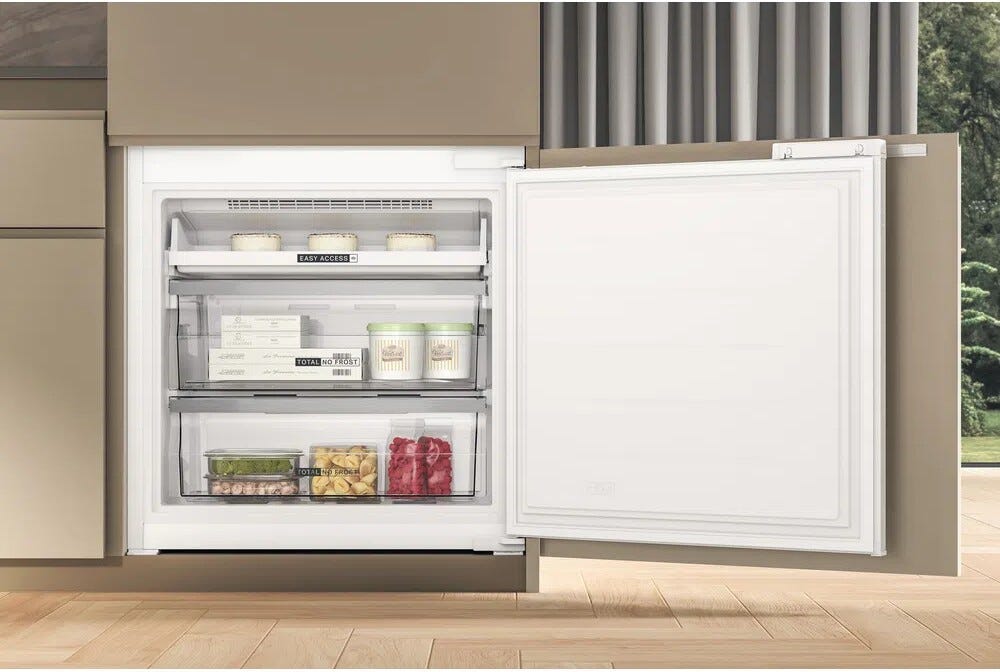 Whirlpool WH SP70 T241 P Frigorifero con congelatore da incasso cm. 69 h 194 - lt. 394