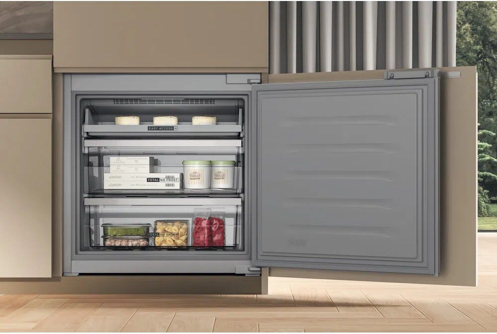 Whirlpool WH SP70 T262 P Frigorifero con congelatore da incasso cm. 69 h 194 - lt. 394