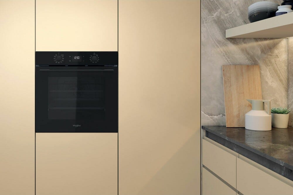 Whirlpool OMK58CU1SB Forno elettrico multifunzione cm. 60 - nero