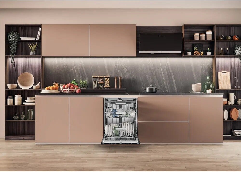 Hotpoint Ariston HM7 59 TL Lavastoviglie integrata totale cm. 60 - 15 coperti