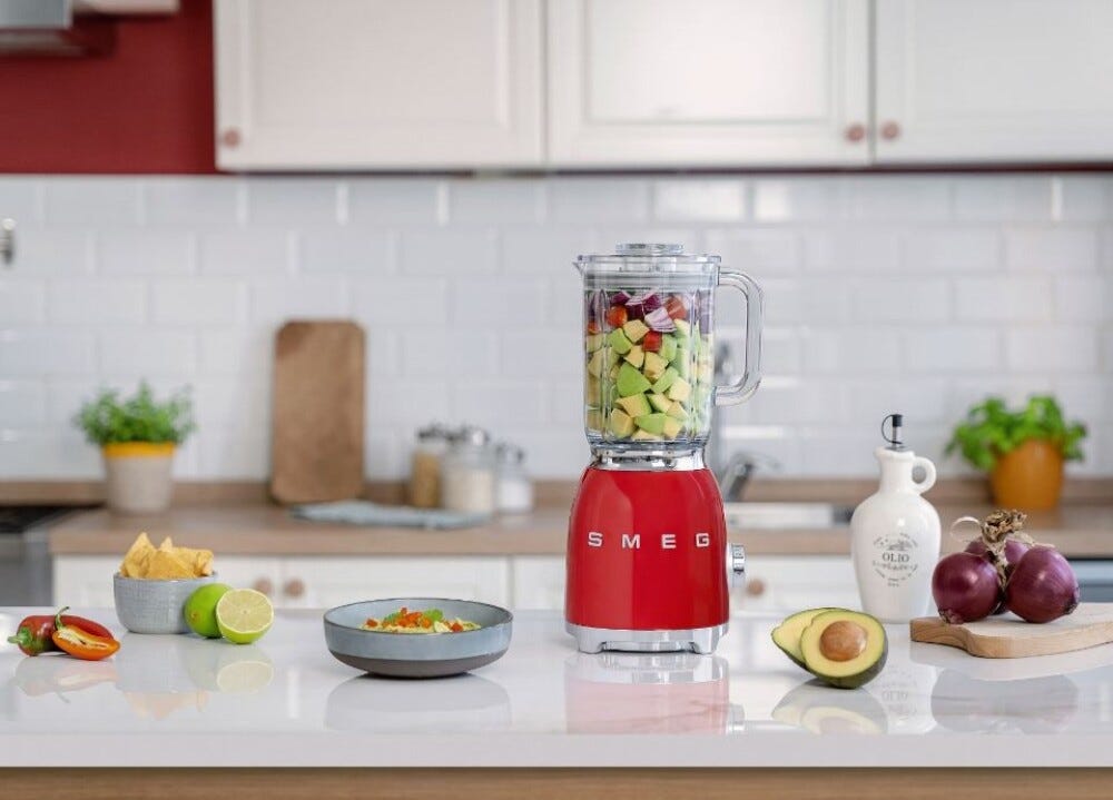 Smeg Selection BLF03RDEU 50's Style Frullatore da tavolo, 1,5 L, rosso lucido