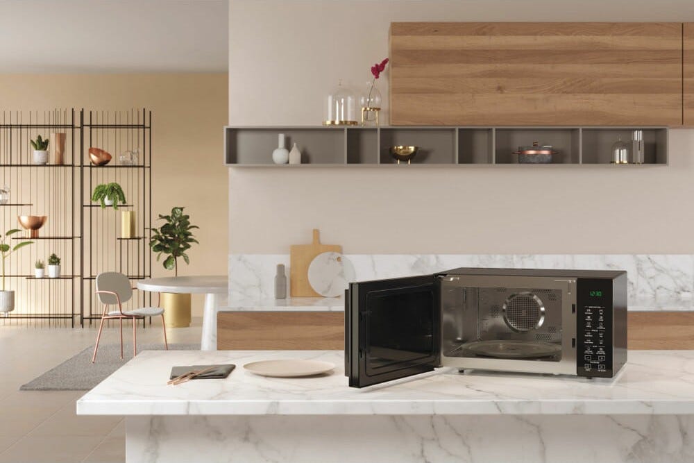 Whirlpool MWP 295 B Forno microonde combinato a libera installazione cm. 54 - nero