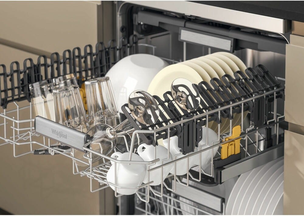 Whirlpool W7F HS51 X Lavastoviglie a libera installazione cm. 60 - capacità 15 coperti - inox