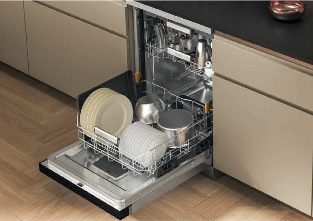 Whirlpool W7F HS51 X Lavastoviglie a libera installazione cm. 60 - capacità 15 coperti - inox
