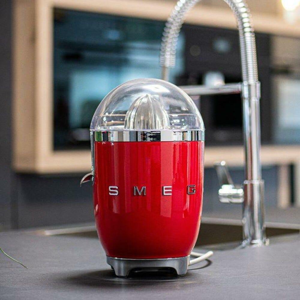 Smeg Selection CJF11RDEU 50's Style Spremiagrumi - rosso lucido