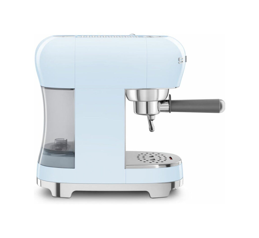 Smeg Selection ECF02PBEU 50's Style Macchina da caffè espresso manuale - azzurro lucido