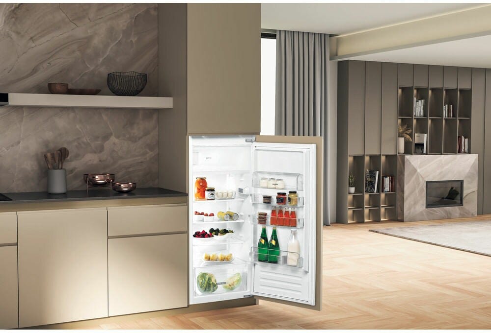 Whirlpool ARG 7342 Frigorifero con congelatore ad incasso cm. 54 h. 122 - lt. 192 - bianco