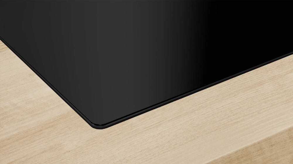 Bosch PVQ711H26E 6 Piano cottura induzione cm. 71 con cappa integrata da 500 m3/h - vetroceramica nero