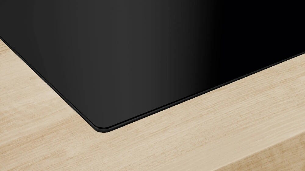 Bosch PVQ811H26E 6 Piano cottura induzione cm. 80 con cappa integrata da 500 m3/h - vetroceramica nero