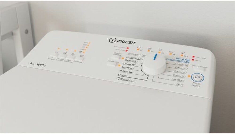 Indesit BTW L60400 IT Lavatrice a carica dall'alto cm. 40 - capacità 6 kg - bianco